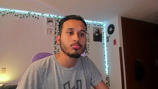 Raf brunette online show from January 2025 11:02:02 AM