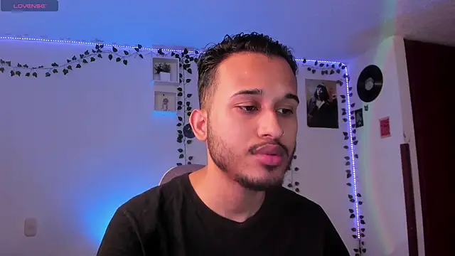 Raf brunette online show from February 2025 12:03:02 PM