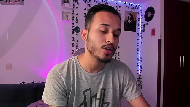 Raf brunette online show from March 2025 12:20:01 PM