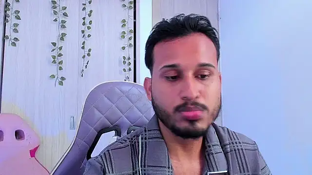 Raf brunette online show from April 2026 12:54:01 PM