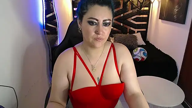 Snapshot of scarleth_blue chatting on June 2026 03:07:01 AM scarleth blue online show from June 2026 03:07:01 AM