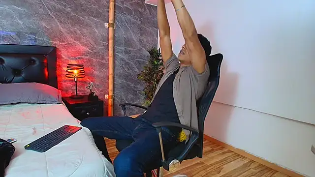 Snapshot of wagz chatting on December 2025 12:14:02 PM wagz online show from December 2025 12:14:02 PM