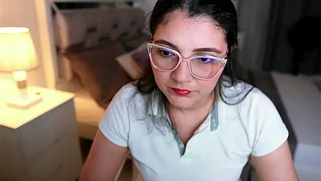 Camilaa bueno online show from March 2026 11:07:02 PM