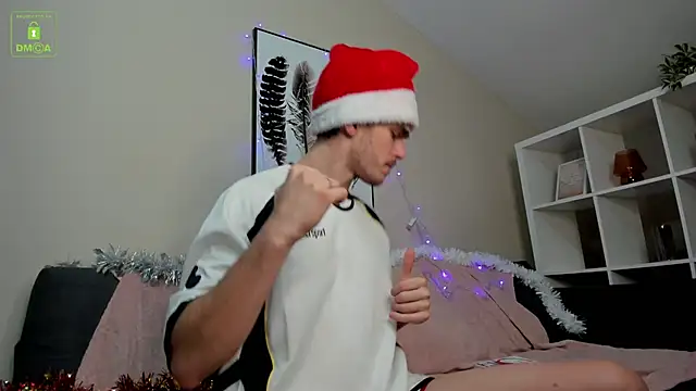 Perry Knight online show from December 2024 09:28:02 PM