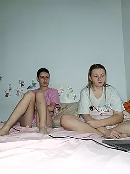 Snapshot of ella_grays chatting on May 2026 05:10:01 PM ella grays online show from May 2026 05:10:01 PM