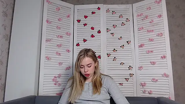 sofiaa here online show from January 2026 12:16:02 AM