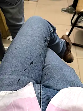 Snapshot of faaseel chatting on February 2025 07:28:02 AM faaseel online show from February 2025 07:28:02 AM