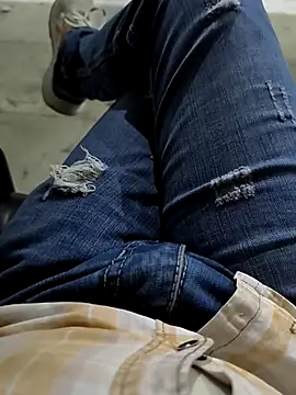 Snapshot of faaseel chatting on October 2025 10:26:02 AM faaseel online show from October 2025 10:26:02 AM