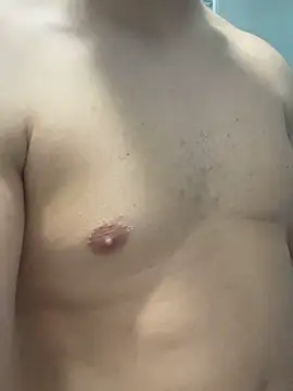 Tratto bianco002 online show from December 2024 06:53:02 PM