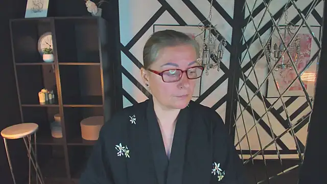 AlexandraKind online show from September 2025 02:18:02 PM