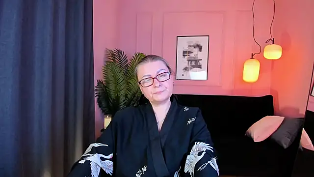 AlexandraKind online show from December 2025 07:53:02 PM