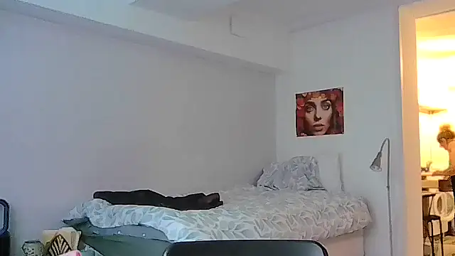 housewife shantie online show from July 2026 01:37:01 PM
