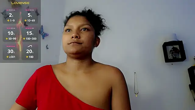 Snapshot of elly_willis chatting on March 2025 09:00:02 PM elly willis online show from March 2025 09:00:02 PM