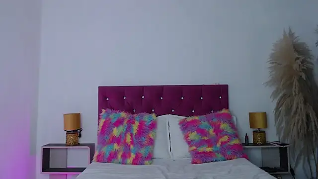 alinakiss online show from March 2025 03:25:01 AM