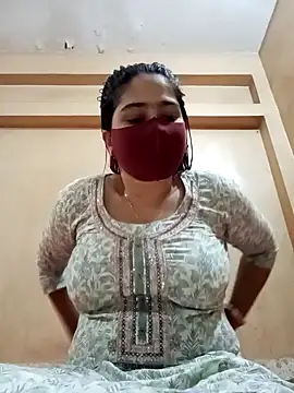 Magical Girl- online show from February 2025 03:27:01 AM