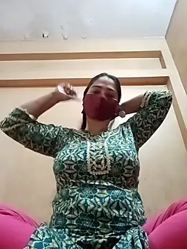 Magical Girl- online show from February 2025 02:47:02 AM