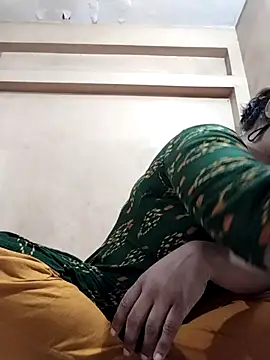 Magical Girl- online show from November 2025 03:28:01 AM