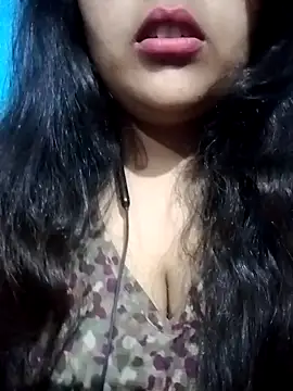 Snapshot of Love-Veronica chatting on February 2026 12:27:01 PM Love-Veronica online show from February 2026 12:27:01 PM