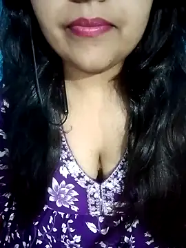 Snapshot of Love-Veronica chatting on April 2026 06:14:02 PM Love-Veronica online show from April 2026 06:14:02 PM