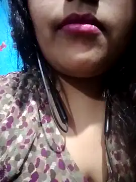 Snapshot of Love-Veronica chatting on May 2026 02:22:01 PM Love-Veronica online show from May 2026 02:22:01 PM