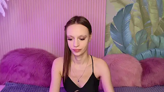 Snapshot of RebeccaMartons chatting on March 2025 02:48:01 AM RebeccaMartons online show from March 2025 02:48:01 AM