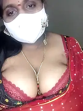 Snapshot of Sexy_Radhikaa chatting on February 2025 03:52:01 PM Sexy Radhikaa online show from February 2025 03:52:01 PM