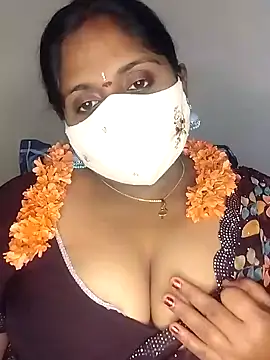 Snapshot of Sexy_Radhikaa chatting on March 2025 05:23:02 AM Sexy Radhikaa online show from March 2025 05:23:02 AM