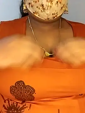 Snapshot of Sexy_Radhikaa chatting on April 2026 05:30:01 PM Sexy Radhikaa online show from April 2026 05:30:01 PM