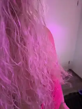 CurvyAnonymousGirl89 online show from October 2025 02:35:02 PM