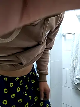 tula chyk online show from December 2024 12:14:02 PM