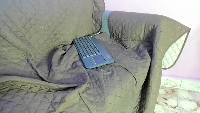 ZoeSmith6 online show from January 2025 04:45:01 PM