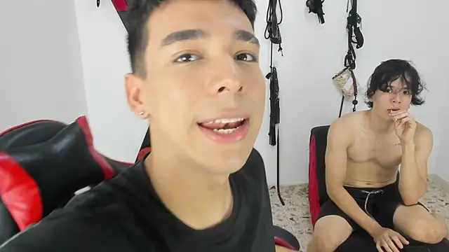 Snapshot of Harry_LatinBoy chatting on November 2025 08:31:01 PM Harry LatinBoy online show from November 2025 08:31:01 PM