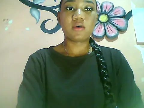 Snapshot of Fariana01 chatting on February 2025 02:50:02 AM Fariana01 online show from February 2025 02:50:02 AM