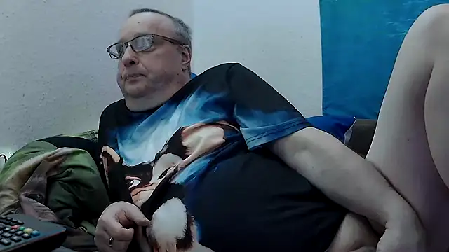 Snapshot of Manfred1012 chatting on February 2025 06:13:01 PM Manfred1012 online show from February 2025 06:13:01 PM