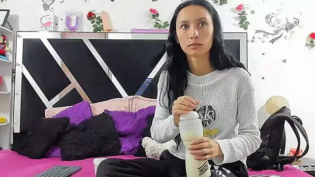 abby eemily online show from September 2025 12:06:01 PM