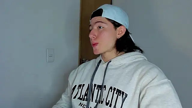 AngelBennet  online show from November 2025 01:11:01 AM