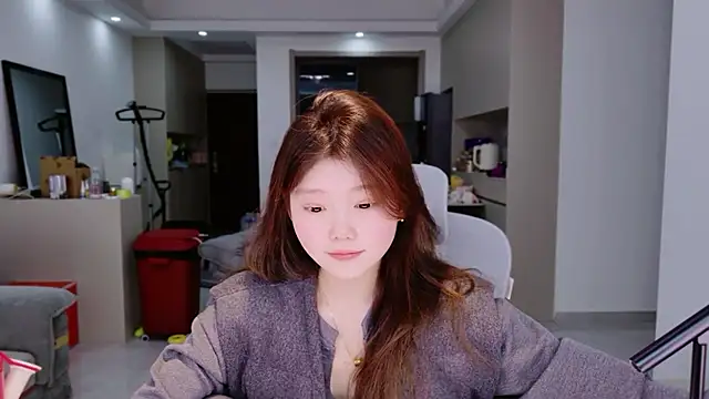 yangyang-1115 online show from December 2025 05:45:02 AM