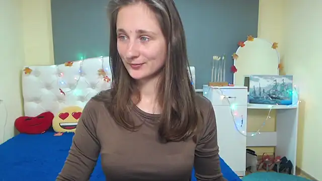 MichelLeee online show from November 2025 12:31:02 PM