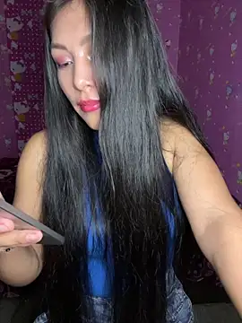 Snapshot of Velyn_18 chatting on December 2025 04:21:01 AM Velyn 18 online show from December 2025 04:21:01 AM