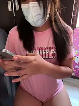 Snapshot of Velyn_18 chatting on February 2026 07:18:01 PM Velyn 18 online show from February 2026 07:18:01 PM