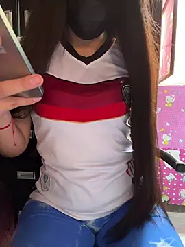 Snapshot of Velyn_18 chatting on February 2026 04:48:01 PM Velyn 18 online show from February 2026 04:48:01 PM