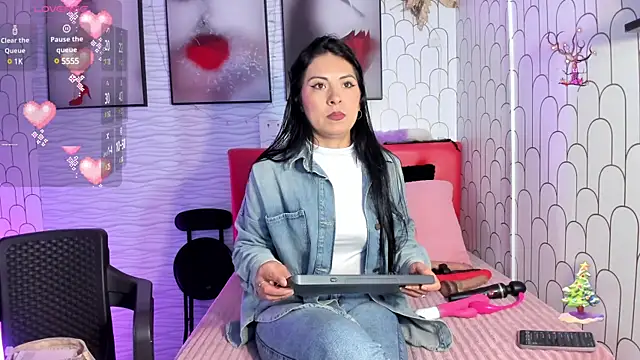 Ella Rousse online show from January 2025 02:03:02 PM