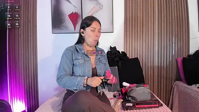 Ella Rousse online show from September 2025 12:32:01 PM