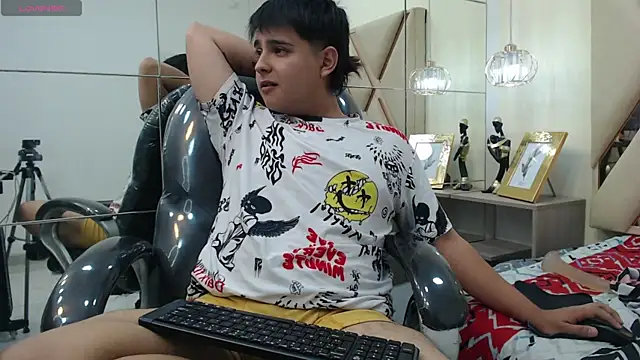 AndrewPherson online show from January 2025 03:58:01 PM