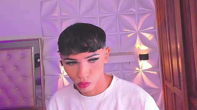 im sebaslopez online show from April 2026 07:33:02 PM