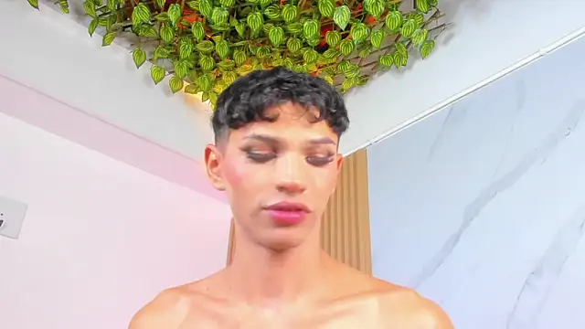 im sebaslopez online show from May 2026 12:51:02 AM