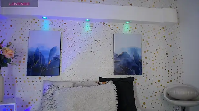 Aniie Doll online show from February 2026 08:23:01 PM