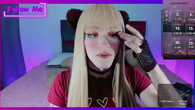 Snapshot of Kirmyy_ chatting on December 2024 10:56:02 PM Kirmyy online show from December 2024 10:56:02 PM