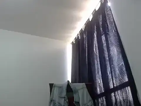 nicolle milf1978 online show from March 2025 01:49:01 PM