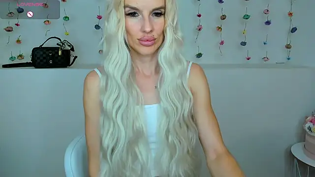 Lana kitty   online show from September 2025 10:12:02 PM